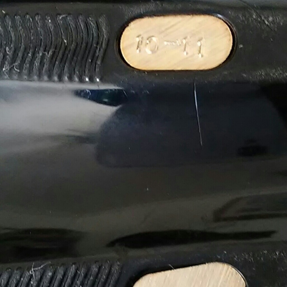 KALI | Gold/Silver Rhinestone Flip Flops - Picture 6 of 7